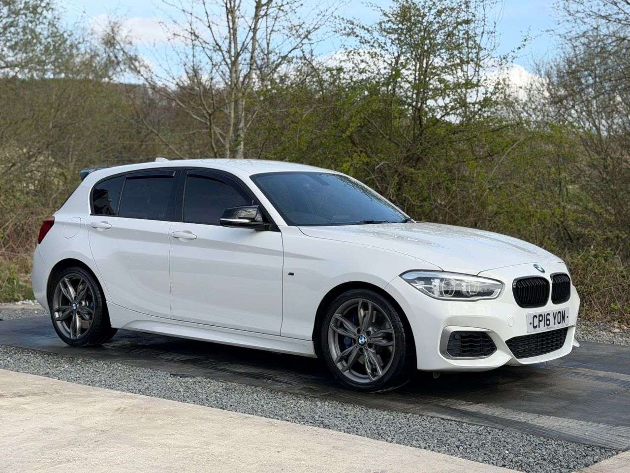 A 2016 BMW 1 SERIES 3.0 M135i Hatchback 5dr Petrol Manual Euro 6 (s/s) (326 ps) 6 MONTHS WARRAN A 2016 BMW 1 SERIES 3.0 M135i Hatchback 5dr Petrol Manual Euro 6 (s/s) (326 ps) 6 MONTHS WARRAN