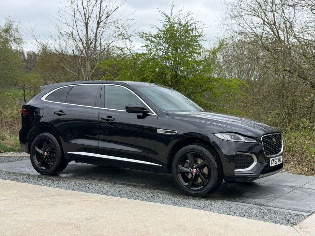 A 2022 JAGUAR F-PACE 2.0 D200 MHEV R-Dynamic S SUV 5dr Diesel Auto AWD Euro 6 (s/s) (204 ps) 6 M A 2022 JAGUAR F-PACE 2.0 D200 MHEV R-Dynamic S SUV 5dr Diesel Auto AWD Euro 6 (s/s) (204 ps) 6 M