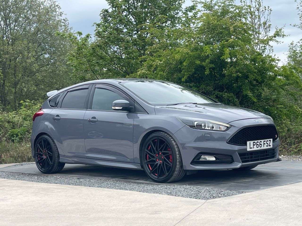 A 2017 FORD FOCUS 2.0T EcoBoost ST-3 Hatchback 5dr Petrol Manual Euro 6 (s/s) (250 ps) BEST S A 2017 FORD FOCUS 2.0T EcoBoost ST-3 Hatchback 5dr Petrol Manual Euro 6 (s/s) (250 ps) BEST S