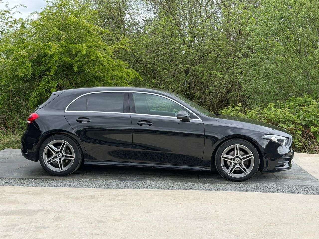 A 2019 MERCEDES-BENZ A-CLASS 1.3 A200 AMG Line Hatchback 5dr Petrol 7G-DCT Euro 6 (s/s) (163 ps) BLUETOO A 2019 MERCEDES-BENZ A-CLASS 1.3 A200 AMG Line Hatchback 5dr Petrol 7G-DCT Euro 6 (s/s) (163 ps) BLUETOO