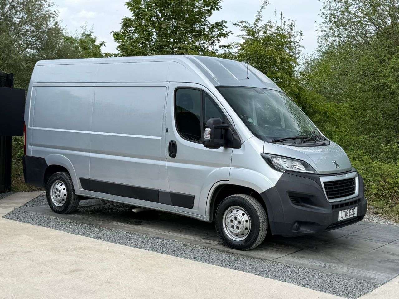 A 2018 PEUGEOT BOXER 2.0 BlueHDi 335 Professional Panel Van 5dr Diesel Manual L2 H2 Euro 6 (130 A 2018 PEUGEOT BOXER 2.0 BlueHDi 335 Professional Panel Van 5dr Diesel Manual L2 H2 Euro 6 (130