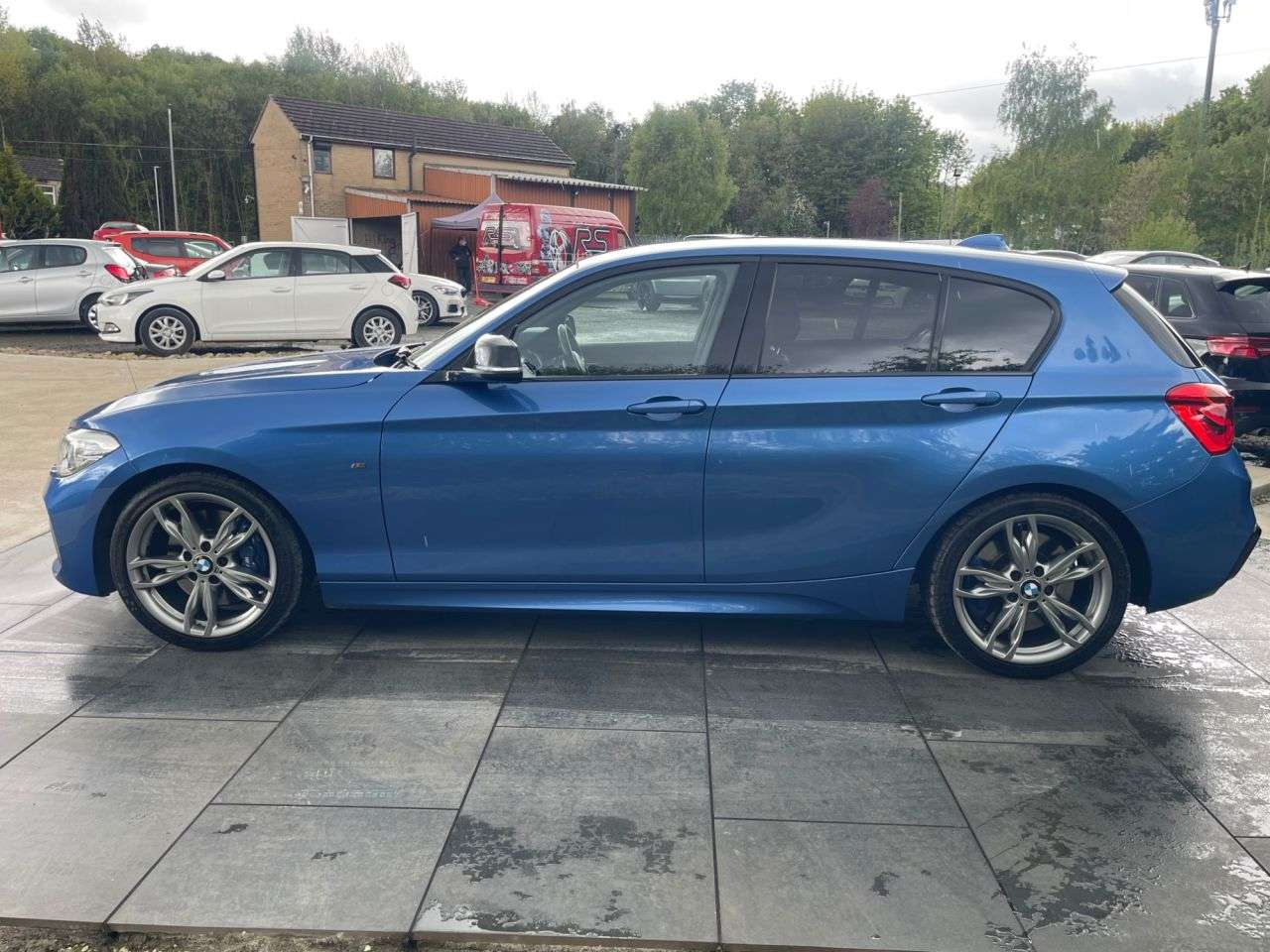 2017 BMW 1 SERIES 2017 BMW 1 SERIES