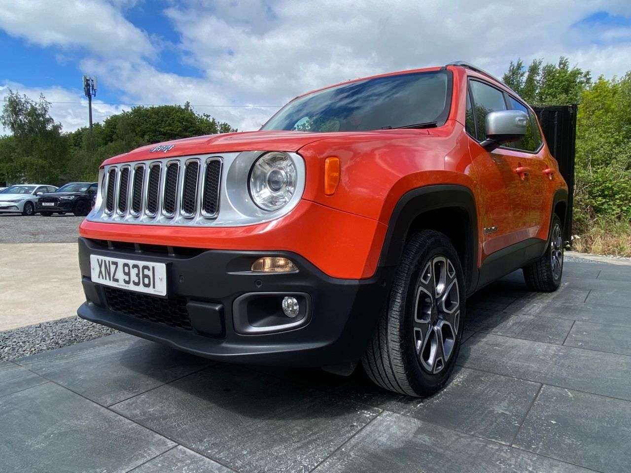 A 2016 JEEP RENEGADE 2.0 MultiJetII Limited SUV 5dr Diesel Auto 4WD Euro 6 (s/s) (140 ps) MASSIV A 2016 JEEP RENEGADE 2.0 MultiJetII Limited SUV 5dr Diesel Auto 4WD Euro 6 (s/s) (140 ps) MASSIV