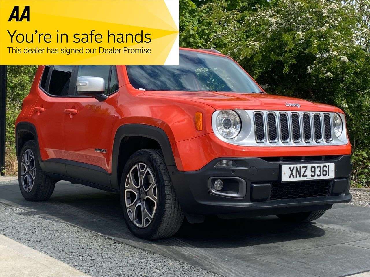 A 2016 JEEP RENEGADE 2.0 MultiJetII Limited SUV 5dr Diesel Auto 4WD Euro 6 (s/s) (140 ps) MASSIV A 2016 JEEP RENEGADE 2.0 MultiJetII Limited SUV 5dr Diesel Auto 4WD Euro 6 (s/s) (140 ps) MASSIV