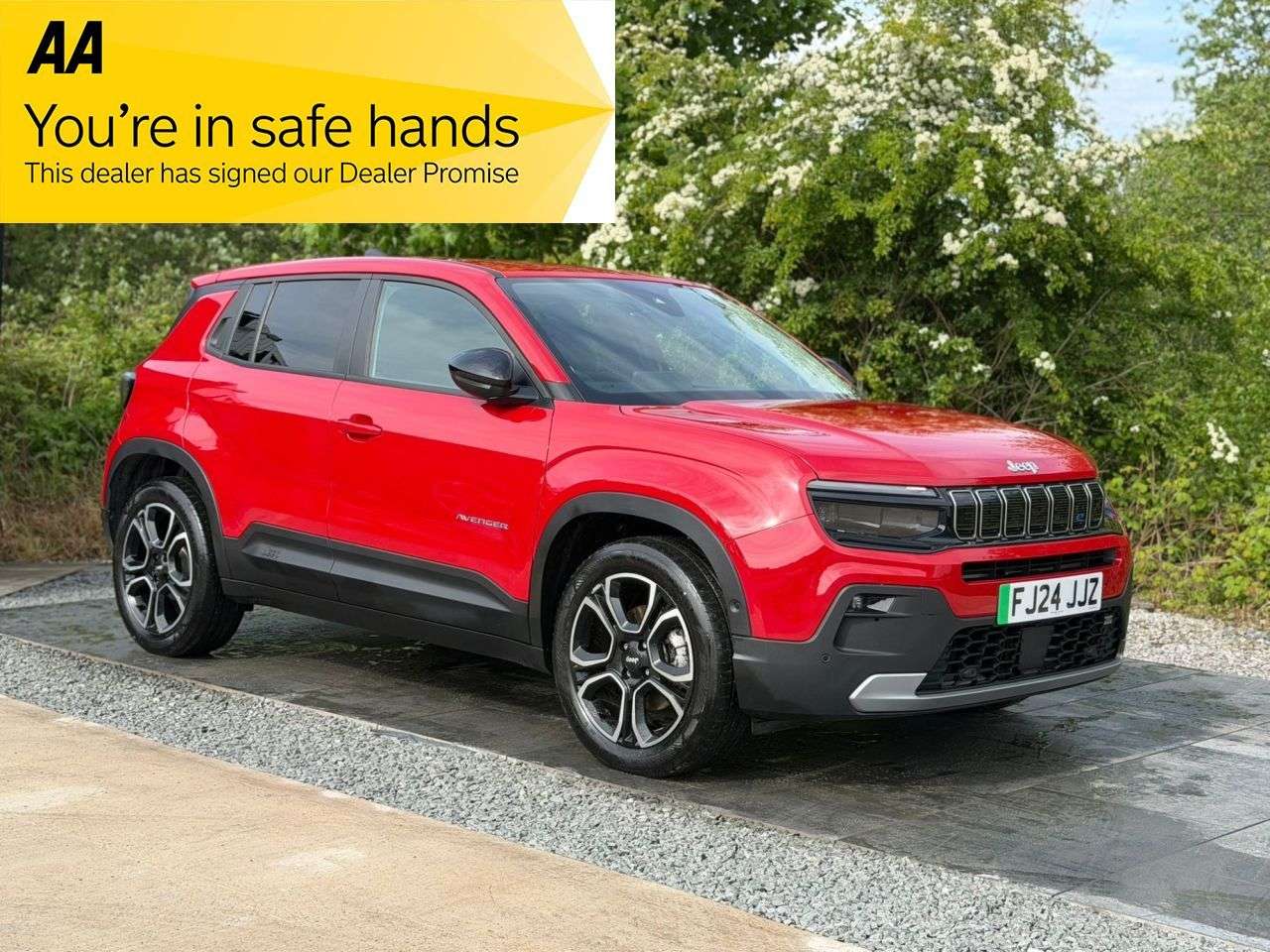 A 2024 JEEP AVENGER 54kWh Summit SUV 5dr Electric Auto (156 ps) HEATED SEATS DAB PARKING SENSOR A 2024 JEEP AVENGER 54kWh Summit SUV 5dr Electric Auto (156 ps) HEATED SEATS DAB PARKING SENSOR