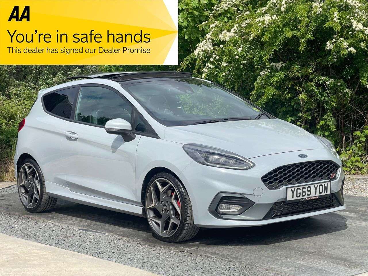 A 2019 FORD FIESTA 1.5T EcoBoost ST-3 Hatchback 3dr Petrol Manual Euro 6 (s/s) (200 ps) WELL M A 2019 FORD FIESTA 1.5T EcoBoost ST-3 Hatchback 3dr Petrol Manual Euro 6 (s/s) (200 ps) WELL M