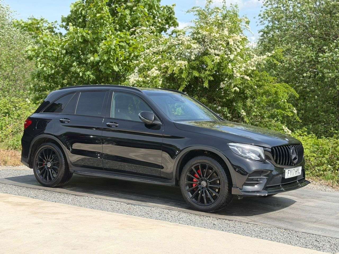 A 2017 MERCEDES-BENZ GLC 2.1 GLC250d AMG Line (Premium Plus) SUV 5dr Diesel G-Tronic 4MATIC Euro 6 ( A 2017 MERCEDES-BENZ GLC 2.1 GLC250d AMG Line (Premium Plus) SUV 5dr Diesel G-Tronic 4MATIC Euro 6 (