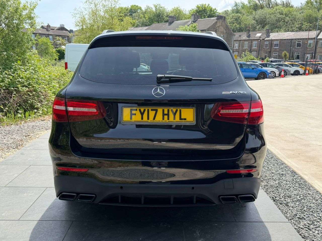 A 2017 MERCEDES-BENZ GLC 2.1 GLC250d AMG Line (Premium Plus) SUV 5dr Diesel G-Tronic 4MATIC Euro 6 ( A 2017 MERCEDES-BENZ GLC 2.1 GLC250d AMG Line (Premium Plus) SUV 5dr Diesel G-Tronic 4MATIC Euro 6 (