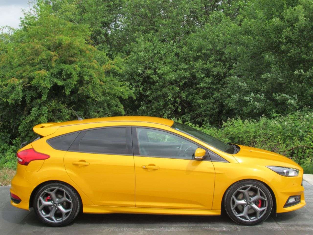 A 2017 FORD FOCUS 2.0 TDCi ST-3 Hatchback 5dr Diesel Manual Euro 6 (s/s) (185 ps) BLUETOOTH A A 2017 FORD FOCUS 2.0 TDCi ST-3 Hatchback 5dr Diesel Manual Euro 6 (s/s) (185 ps) BLUETOOTH A