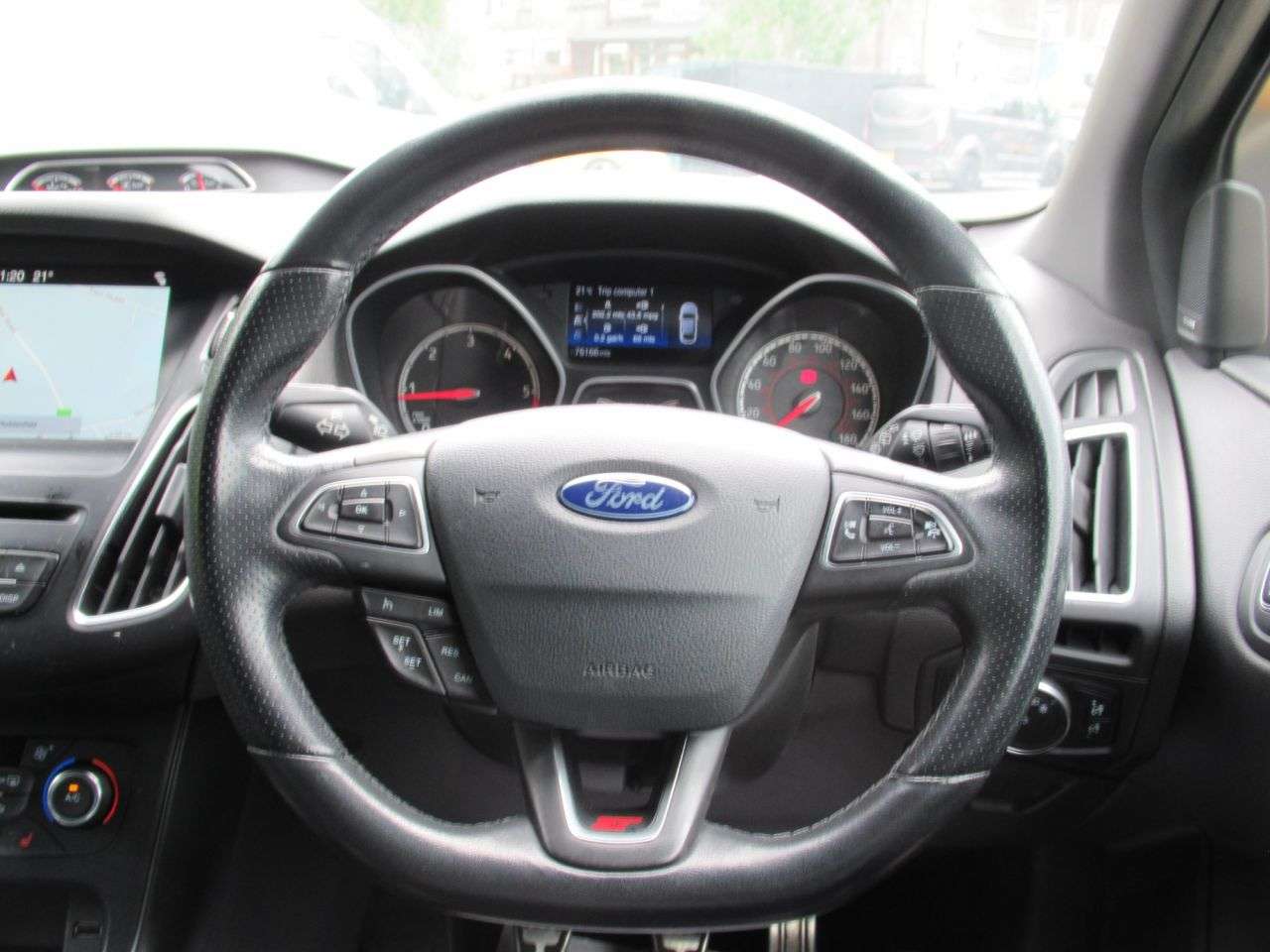 A 2017 FORD FOCUS 2.0 TDCi ST-3 Hatchback 5dr Diesel Manual Euro 6 (s/s) (185 ps) BLUETOOTH A A 2017 FORD FOCUS 2.0 TDCi ST-3 Hatchback 5dr Diesel Manual Euro 6 (s/s) (185 ps) BLUETOOTH A