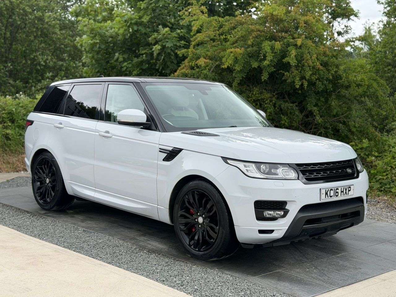 A 2016 LAND ROVER RANGE ROVER SPORT 3.0 SD V6 HSE SUV 5dr Diesel Auto 4WD Euro 6 (s/s) (306 ps) CRUISE CONTOL D A 2016 LAND ROVER RANGE ROVER SPORT 3.0 SD V6 HSE SUV 5dr Diesel Auto 4WD Euro 6 (s/s) (306 ps) CRUISE CONTOL D