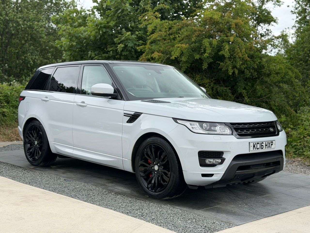 A 2016 LAND ROVER RANGE ROVER SPORT 3.0 SD V6 HSE SUV 5dr Diesel Auto 4WD Euro 6 (s/s) (306 ps) CRUISE CONTOL D A 2016 LAND ROVER RANGE ROVER SPORT 3.0 SD V6 HSE SUV 5dr Diesel Auto 4WD Euro 6 (s/s) (306 ps) CRUISE CONTOL D