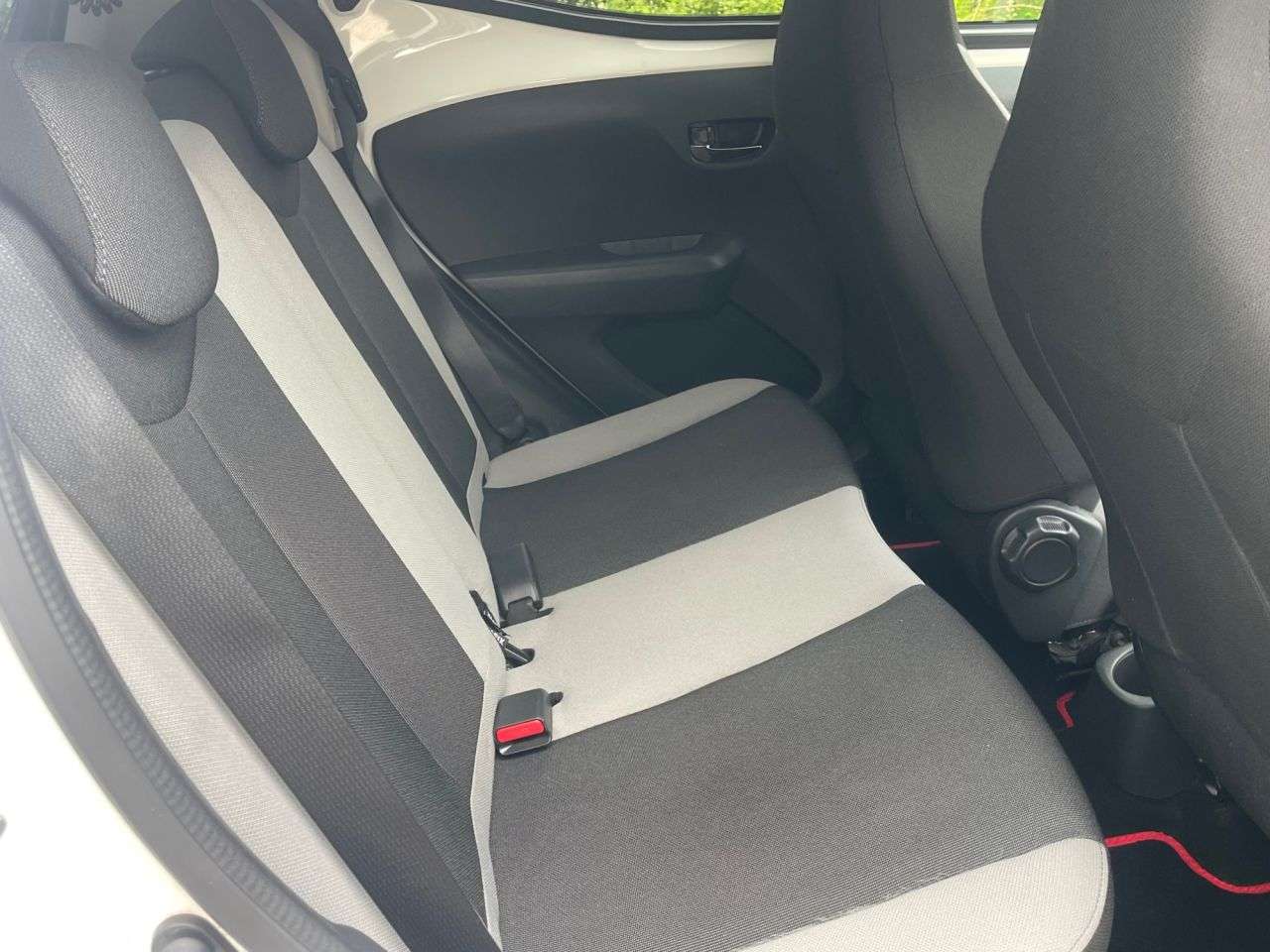2016 TOYOTA AYGO 2016 TOYOTA AYGO