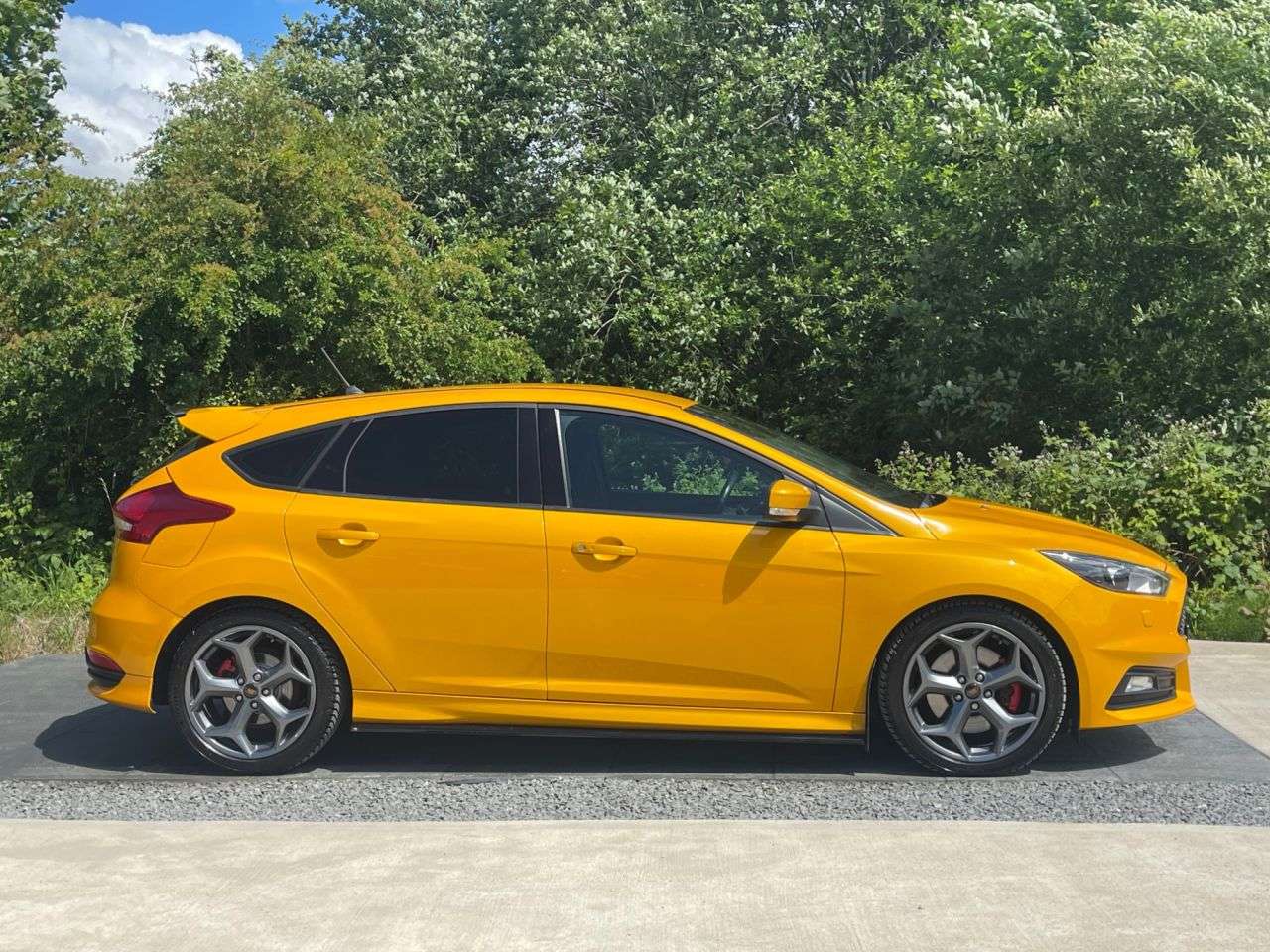A 2018 FORD FOCUS 2.0 TDCi ST-3 Hatchback 5dr Diesel Manual Euro 6 (s/s) (185 ps) EXCELLENT S A 2018 FORD FOCUS 2.0 TDCi ST-3 Hatchback 5dr Diesel Manual Euro 6 (s/s) (185 ps) EXCELLENT S