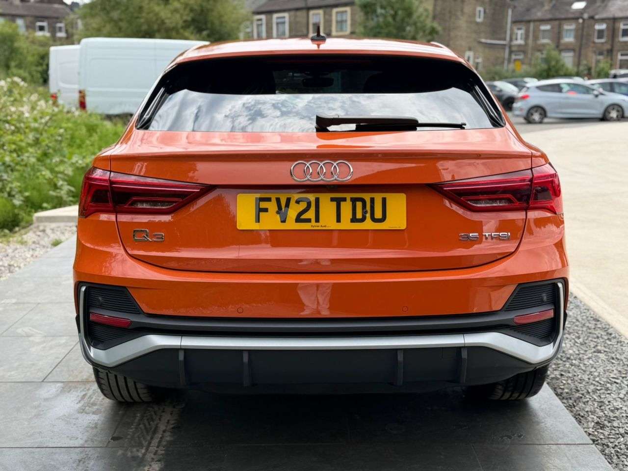 A 2021 AUDI Q3 1.5 TFSI CoD 35 S line Sportback 5dr Petrol S Tronic Euro 6 (s/s) (150 ps) A 2021 AUDI Q3 1.5 TFSI CoD 35 S line Sportback 5dr Petrol S Tronic Euro 6 (s/s) (150 ps)