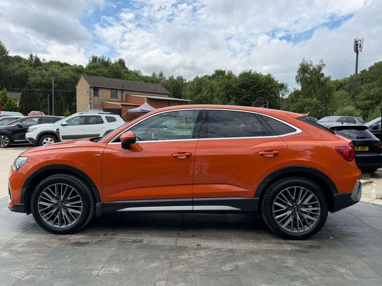 A 2021 AUDI Q3 1.5 TFSI CoD 35 S line Sportback 5dr Petrol S Tronic Euro 6 (s/s) (150 ps) A 2021 AUDI Q3 1.5 TFSI CoD 35 S line Sportback 5dr Petrol S Tronic Euro 6 (s/s) (150 ps)
