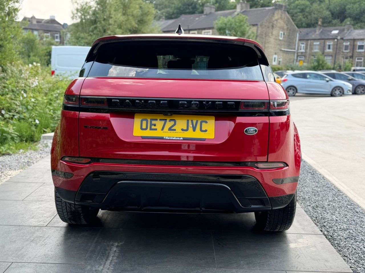 A 2022 LAND ROVER RANGE ROVER EVOQUE 2.0 D200 MHEV R-Dynamic S SUV 5dr Diesel Auto 4WD Euro 6 (s/s) (204 ps) SAT A 2022 LAND ROVER RANGE ROVER EVOQUE 2.0 D200 MHEV R-Dynamic S SUV 5dr Diesel Auto 4WD Euro 6 (s/s) (204 ps) SAT