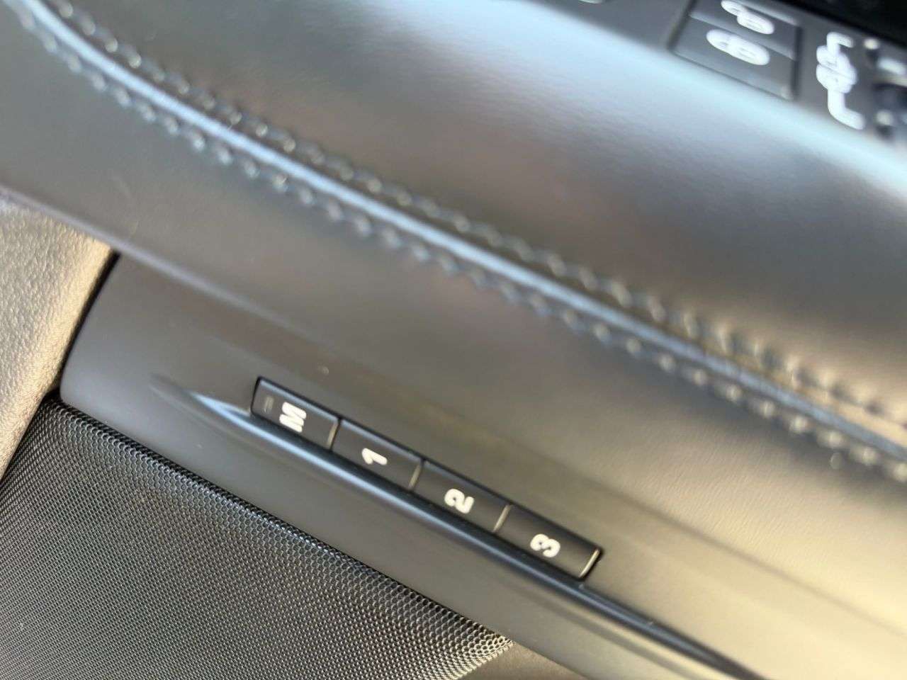 2020 LAND ROVER RANGE ROVER EVOQUE 2020 LAND ROVER RANGE ROVER EVOQUE