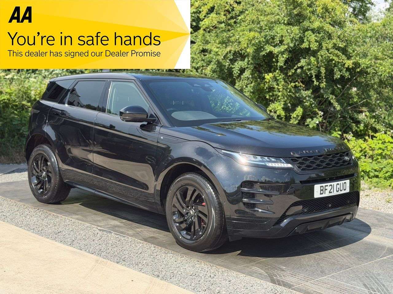 A 2021 LAND ROVER RANGE ROVER EVOQUE 2.0 D200 MHEV R-Dynamic S SUV 5dr Diesel Auto 4WD Euro 6 (s/s) (204 ps) CRU A 2021 LAND ROVER RANGE ROVER EVOQUE 2.0 D200 MHEV R-Dynamic S SUV 5dr Diesel Auto 4WD Euro 6 (s/s) (204 ps) CRU
