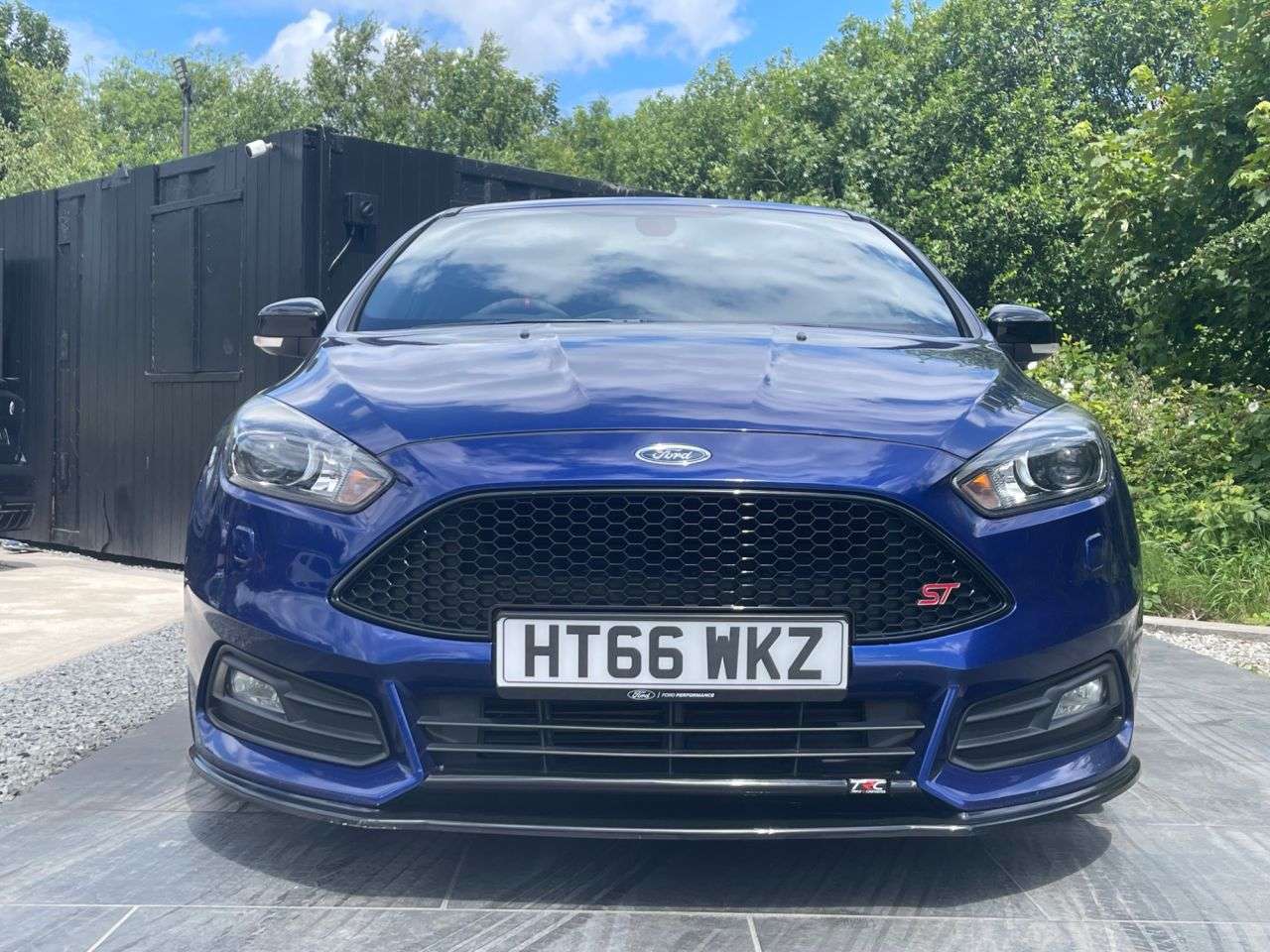 A 2017 FORD FOCUS 2.0T EcoBoost ST-3 Hatchback 5dr Petrol Manual Euro 6 (s/s) (250 ps) REAR C A 2017 FORD FOCUS 2.0T EcoBoost ST-3 Hatchback 5dr Petrol Manual Euro 6 (s/s) (250 ps) REAR C