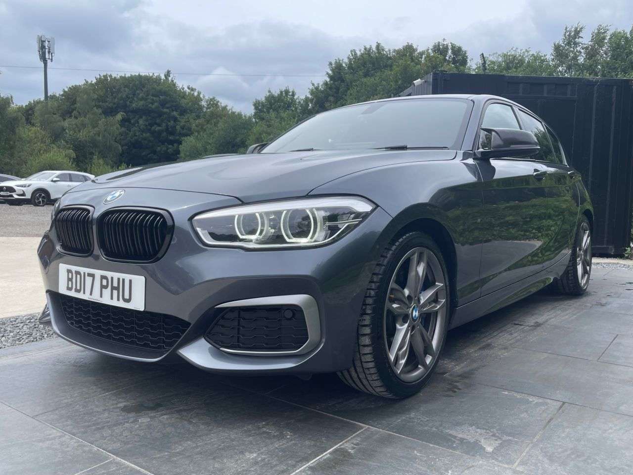 2017 BMW 1 SERIES 2017 BMW 1 SERIES