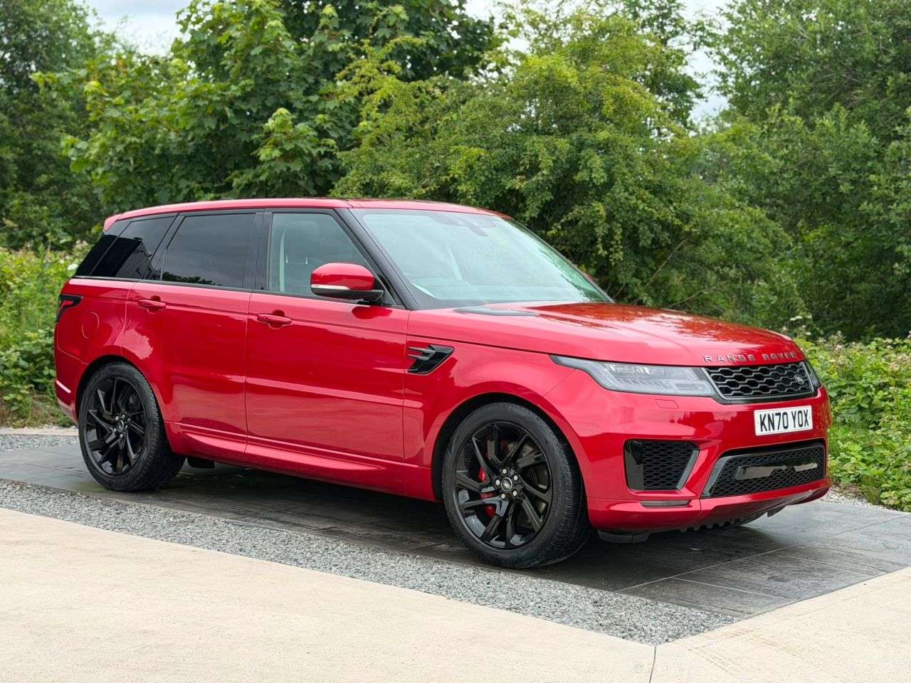 A 2020 LAND ROVER RANGE ROVER SPORT 2.0 P400e 13.1kWh HSE GPF Dynamic SUV 5dr Petrol Plug-in Hybrid Auto 4WD Eu A 2020 LAND ROVER RANGE ROVER SPORT 2.0 P400e 13.1kWh HSE GPF Dynamic SUV 5dr Petrol Plug-in Hybrid Auto 4WD Eu