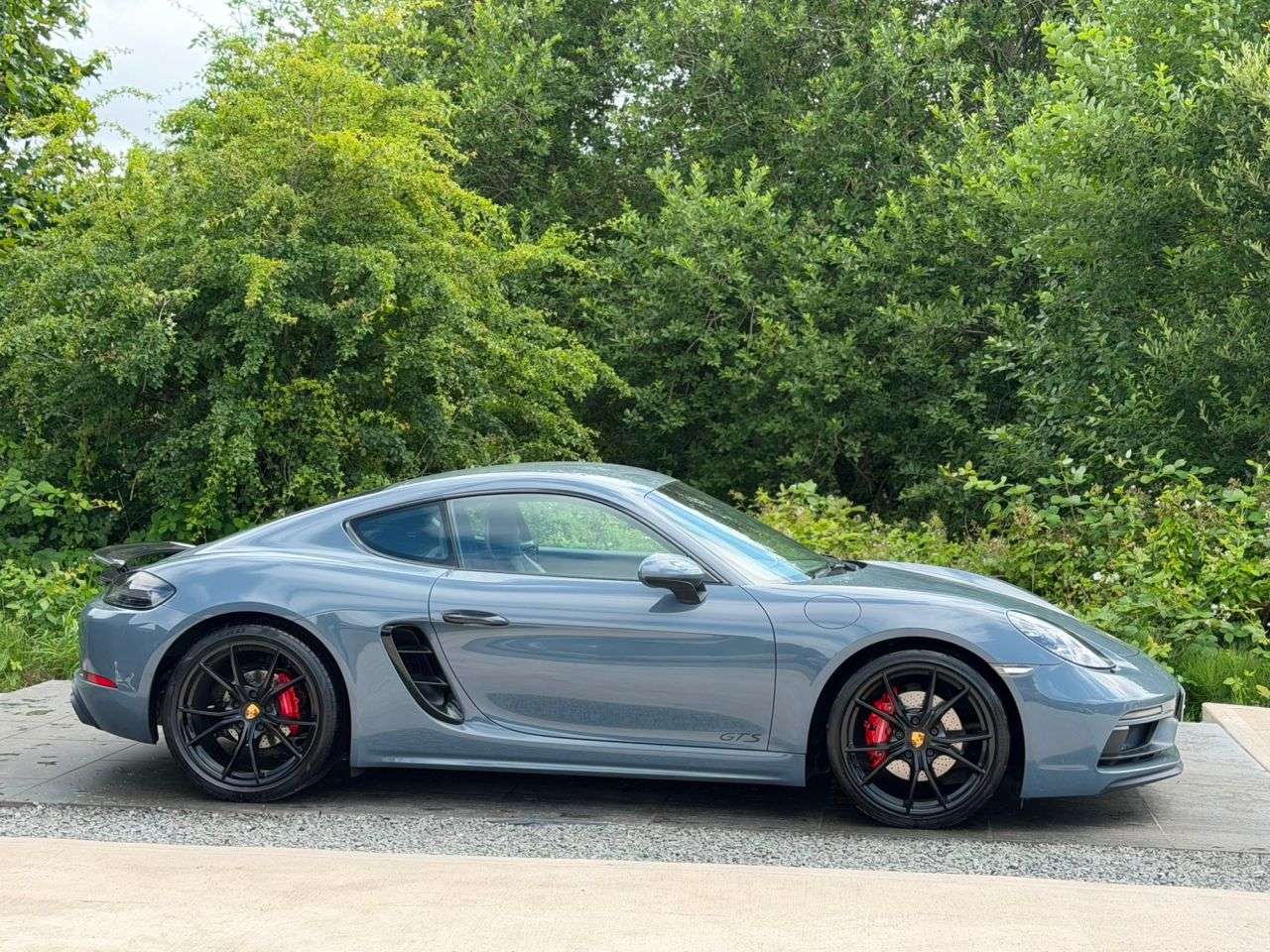A 2018 PORSCHE 718 CAYMAN 2.5T GTS Coupe 2dr Petrol PDK Euro 6 (s/s) (365 ps) A 2018 PORSCHE 718 CAYMAN 2.5T GTS Coupe 2dr Petrol PDK Euro 6 (s/s) (365 ps)