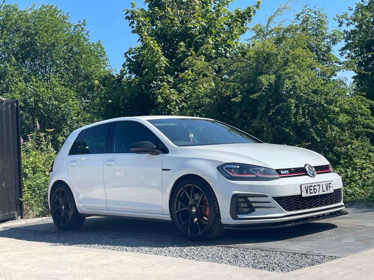 2017 VOLKSWAGEN GOLF 2017 VOLKSWAGEN GOLF