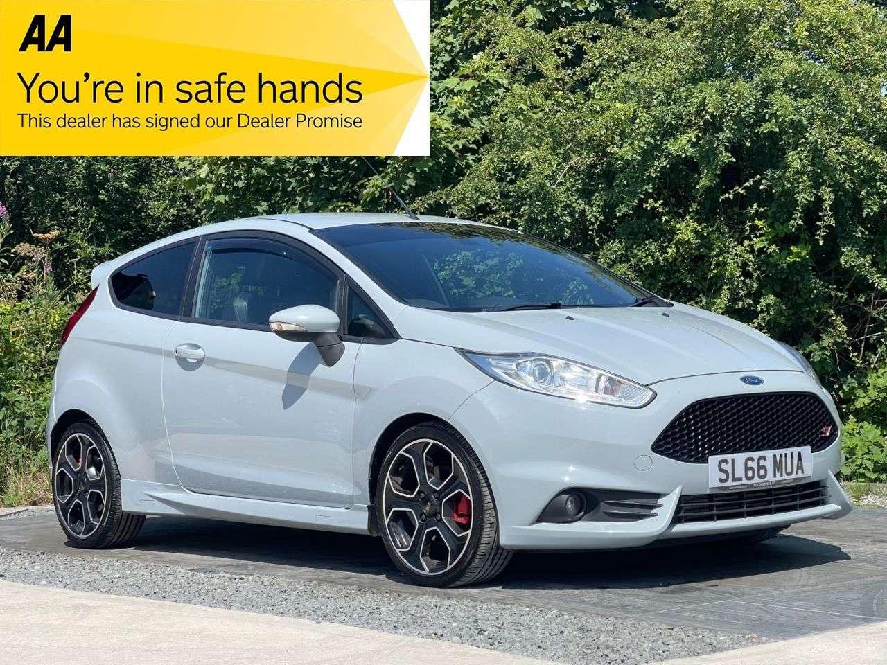 A 2017 FORD FIESTA 1.6T EcoBoost ST-200 Hatchback 3dr Petrol Manual Euro 6 (200 ps) 6 MONTHS W A 2017 FORD FIESTA 1.6T EcoBoost ST-200 Hatchback 3dr Petrol Manual Euro 6 (200 ps) 6 MONTHS W