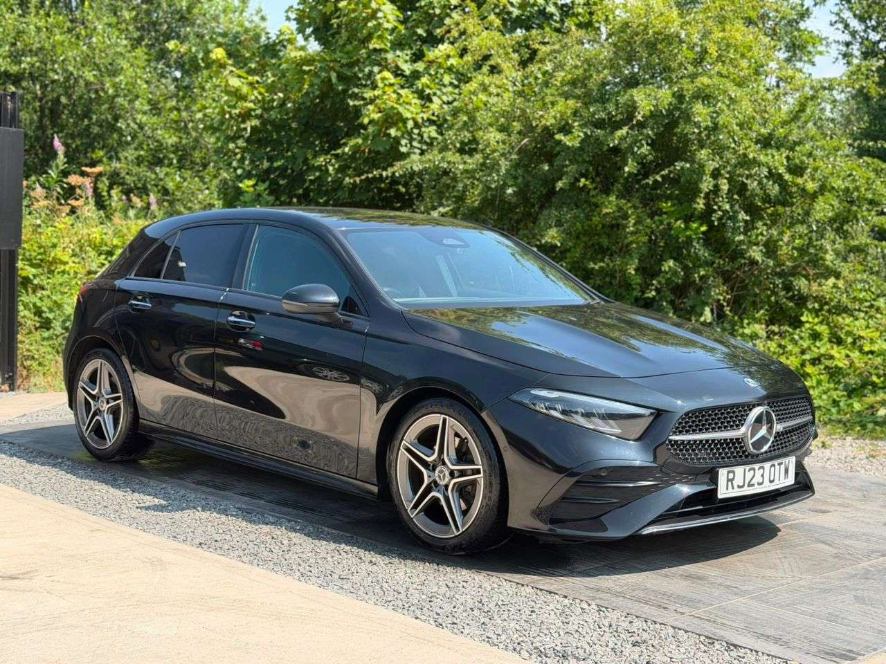 A 2023 MERCEDES-BENZ A CLASS 1.3 A200h MHEV AMG Line (Premium) Hatchback 5dr Petrol Hybrid 7G-DCT Euro 6 A 2023 MERCEDES-BENZ A CLASS 1.3 A200h MHEV AMG Line (Premium) Hatchback 5dr Petrol Hybrid 7G-DCT Euro 6