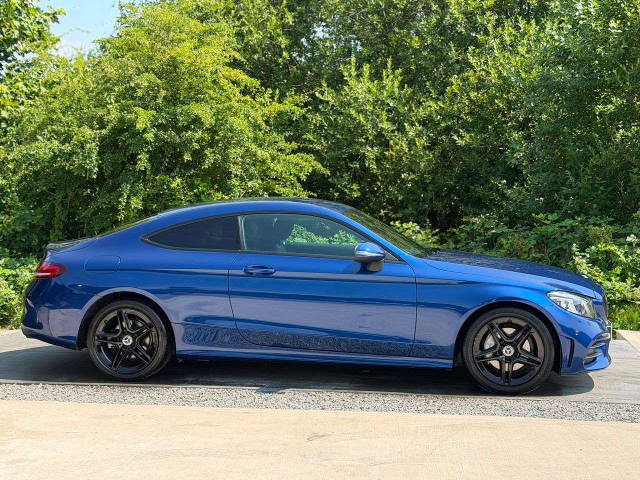 A 2018 MERCEDES-BENZ C CLASS 2.0 C220d AMG Line (Premium) Coupe 2dr Diesel G-Tronic+ Euro 6 (s/s) (194 p A 2018 MERCEDES-BENZ C CLASS 2.0 C220d AMG Line (Premium) Coupe 2dr Diesel G-Tronic+ Euro 6 (s/s) (194 p