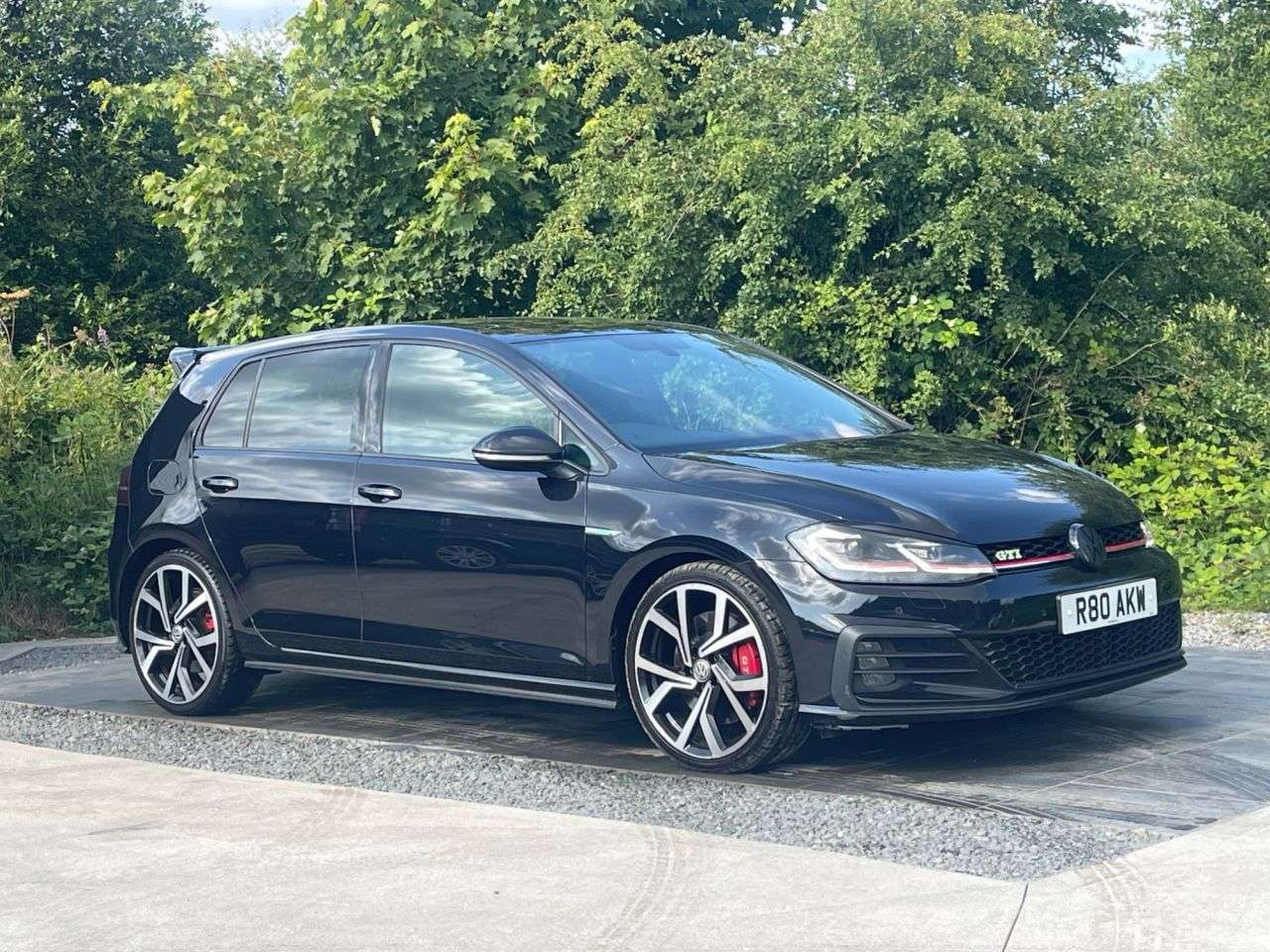 A 2018 VOLKSWAGEN GOLF 2.0 TSI GPF GTI Performance Hatchback 5dr Petrol DSG Euro 6 (s/s) (245 ps) A 2018 VOLKSWAGEN GOLF 2.0 TSI GPF GTI Performance Hatchback 5dr Petrol DSG Euro 6 (s/s) (245 ps)