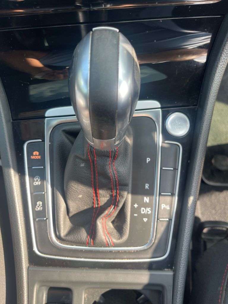 2018 VOLKSWAGEN GOLF 2018 VOLKSWAGEN GOLF