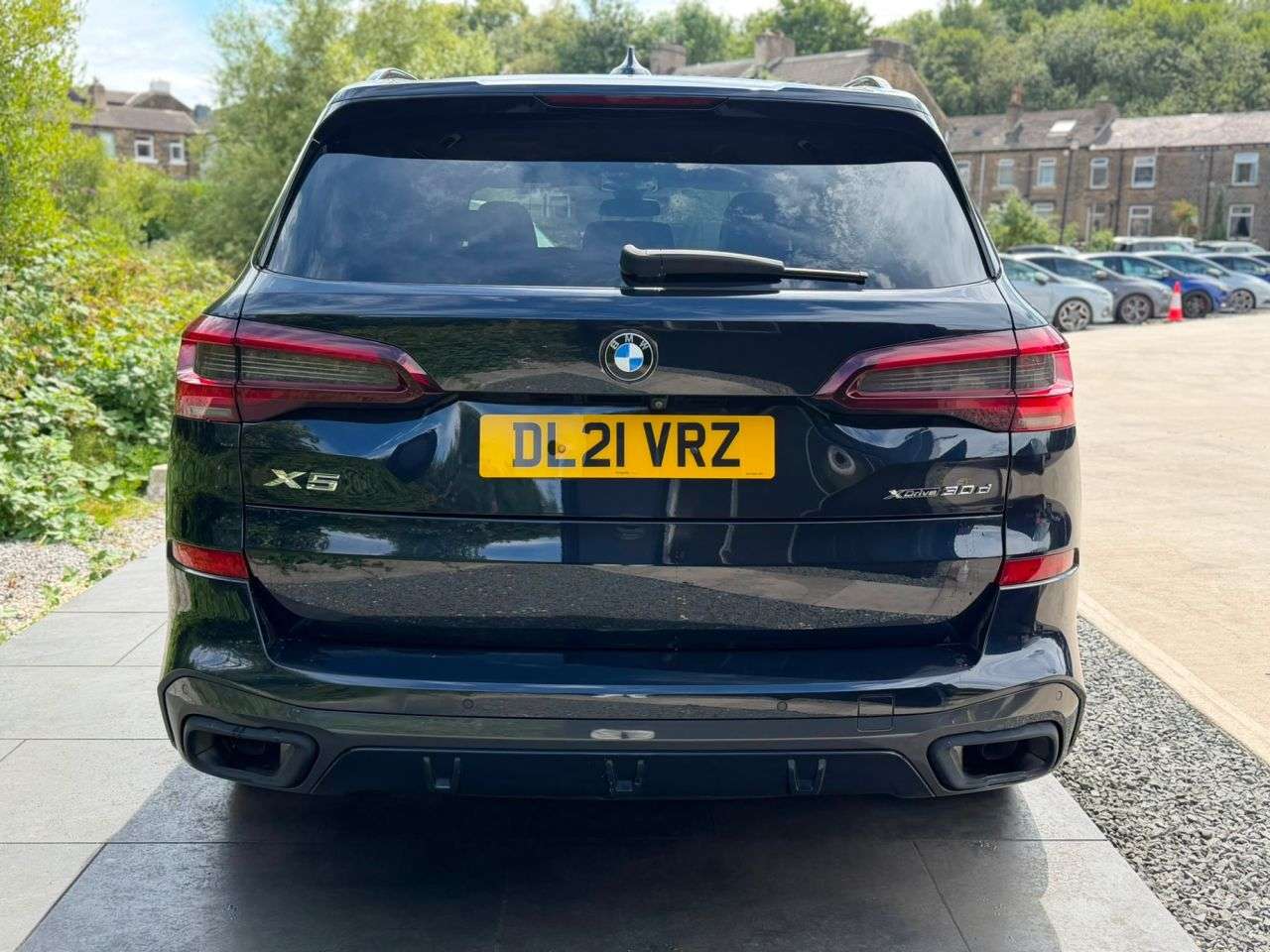 A 2021 BMW X5 3.0 30d MHT M Sport SUV 5dr Diesel Hybrid Auto xDrive Euro 6 (s/s) (286 ps) A 2021 BMW X5 3.0 30d MHT M Sport SUV 5dr Diesel Hybrid Auto xDrive Euro 6 (s/s) (286 ps)
