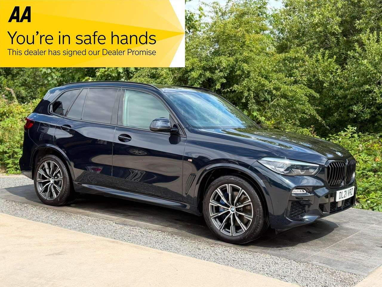 A 2021 BMW X5 3.0 30d MHT M Sport SUV 5dr Diesel Hybrid Auto xDrive Euro 6 (s/s) (286 ps) A 2021 BMW X5 3.0 30d MHT M Sport SUV 5dr Diesel Hybrid Auto xDrive Euro 6 (s/s) (286 ps)