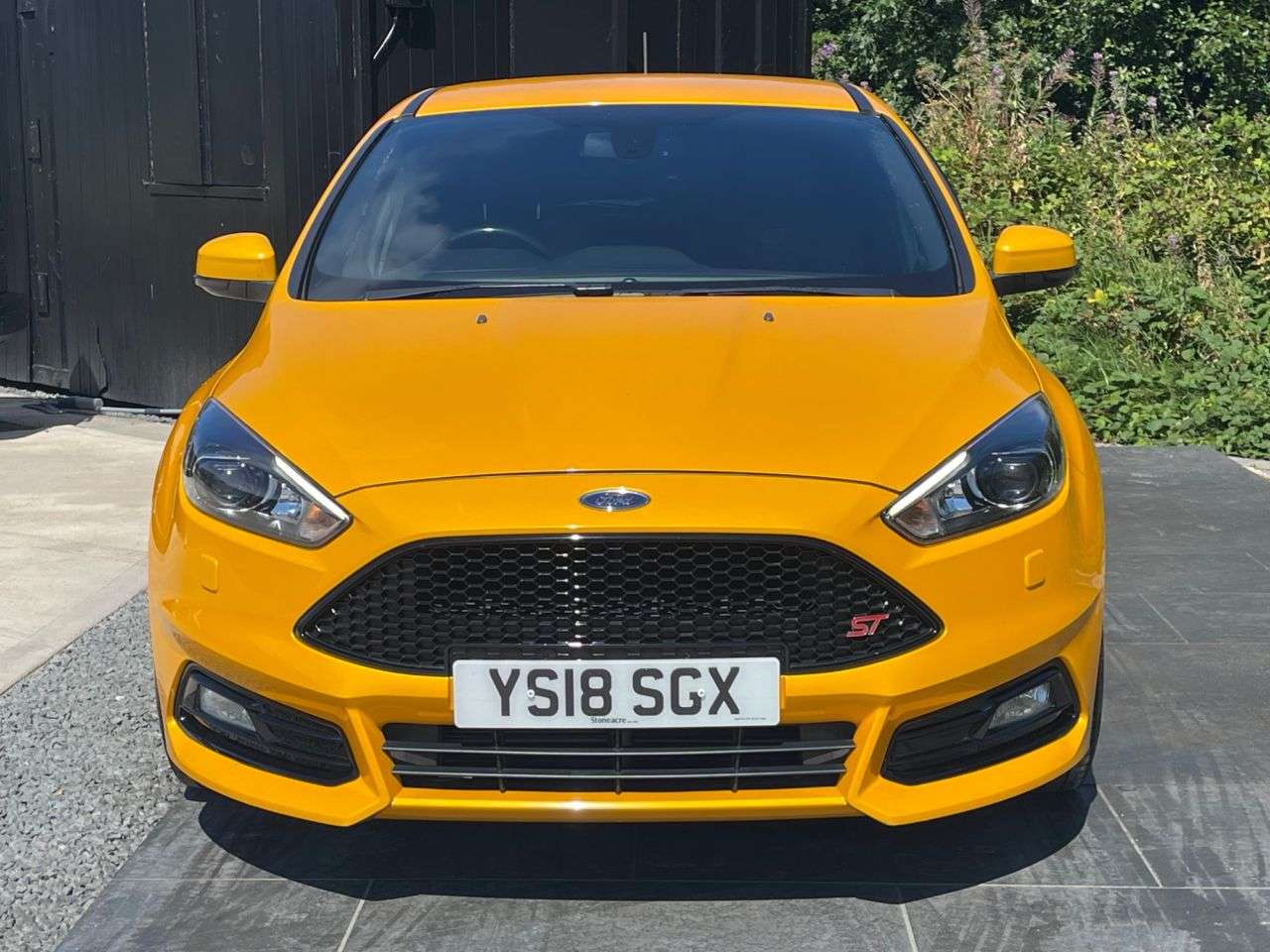 A 2018 FORD FOCUS 2.0T EcoBoost ST-3 Hatchback 5dr Petrol Manual Euro 6 (s/s) (250 ps) WELL M A 2018 FORD FOCUS 2.0T EcoBoost ST-3 Hatchback 5dr Petrol Manual Euro 6 (s/s) (250 ps) WELL M