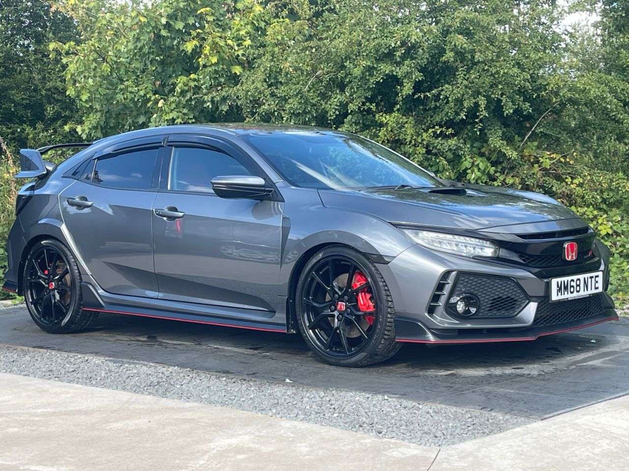 A 2018 HONDA CIVIC 2.0 VTEC Turbo Type R GT Hatchback 5dr Petrol Manual Euro 6 (s/s) (320 ps) A 2018 HONDA CIVIC 2.0 VTEC Turbo Type R GT Hatchback 5dr Petrol Manual Euro 6 (s/s) (320 ps)
