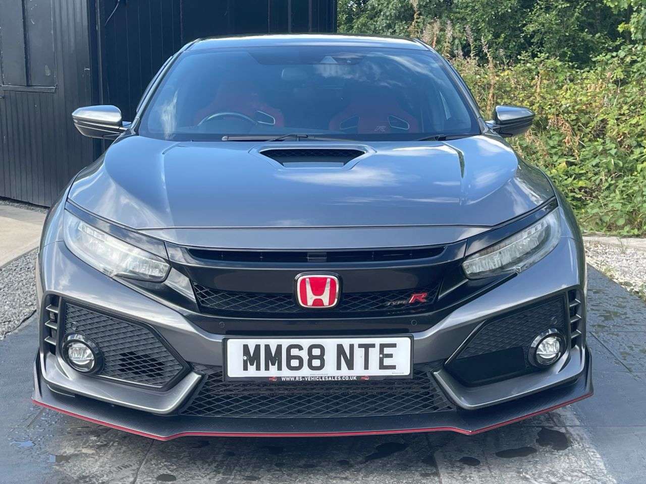 A 2018 HONDA CIVIC 2.0 VTEC Turbo Type R GT Hatchback 5dr Petrol Manual Euro 6 (s/s) (320 ps) A 2018 HONDA CIVIC 2.0 VTEC Turbo Type R GT Hatchback 5dr Petrol Manual Euro 6 (s/s) (320 ps)