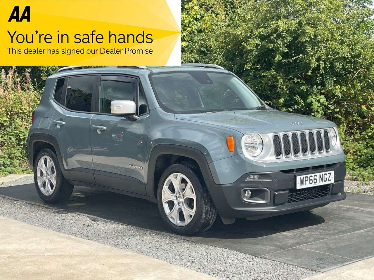 A 2016 JEEP RENEGADE 1.6 MultiJetII Limited SUV 5dr Diesel Manual Euro 6 (s/s) (120 ps) HEATED S A 2016 JEEP RENEGADE 1.6 MultiJetII Limited SUV 5dr Diesel Manual Euro 6 (s/s) (120 ps) HEATED S