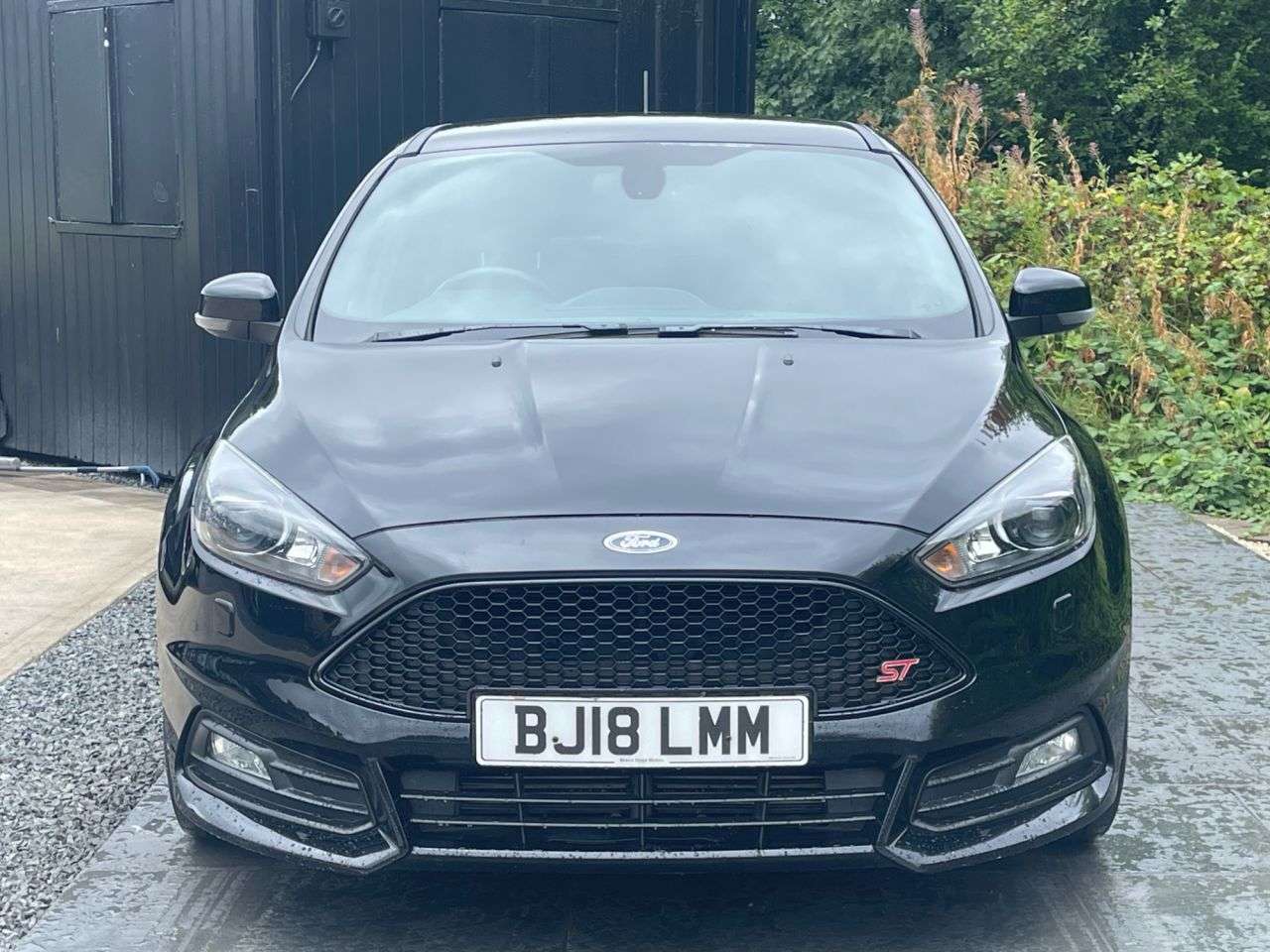 A 2018 FORD FOCUS 2.0T EcoBoost ST-3 Hatchback 5dr Petrol Manual Euro 6 (s/s) (250 ps) 6 MONT A 2018 FORD FOCUS 2.0T EcoBoost ST-3 Hatchback 5dr Petrol Manual Euro 6 (s/s) (250 ps) 6 MONT