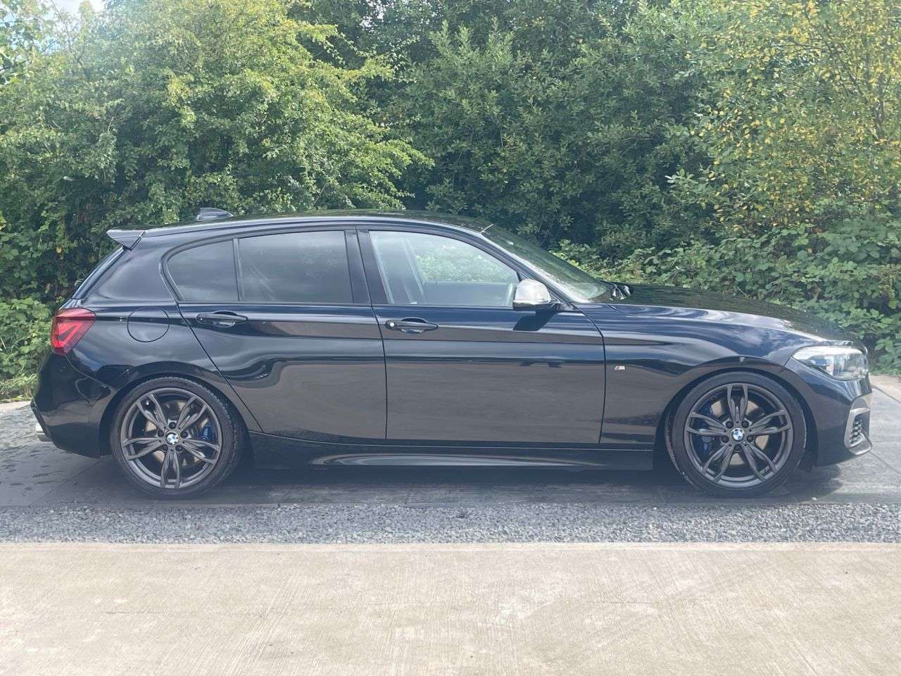 A 2019 BMW 1 SERIES 3.0 M140i GPF Shadow Edition Hatchback 5dr Petrol Auto Euro 6 (s/s) (340 ps A 2019 BMW 1 SERIES 3.0 M140i GPF Shadow Edition Hatchback 5dr Petrol Auto Euro 6 (s/s) (340 ps