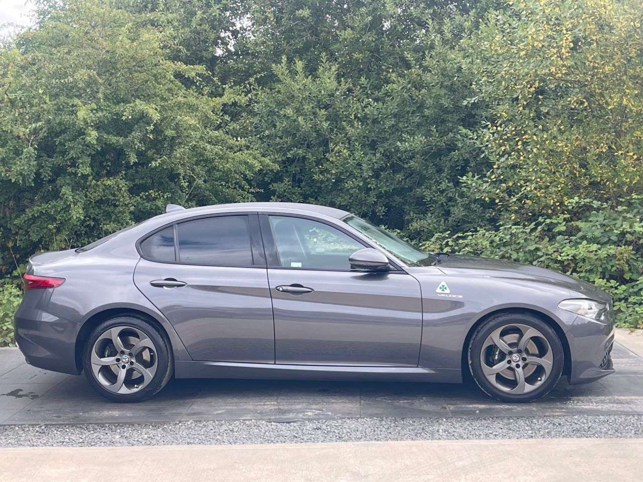 A 2018 ALFA ROMEO GIULIA 2.0T Veloce Saloon 4dr Petrol Auto Euro 6 (s/s) (280 ps) 6 MONTHS WARRANTY A 2018 ALFA ROMEO GIULIA 2.0T Veloce Saloon 4dr Petrol Auto Euro 6 (s/s) (280 ps) 6 MONTHS WARRANTY