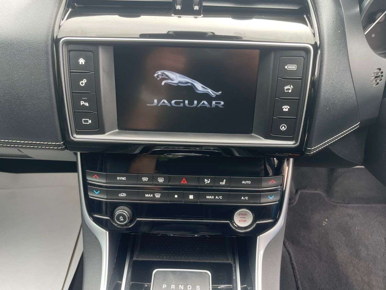 2018 JAGUAR XE 2018 JAGUAR XE