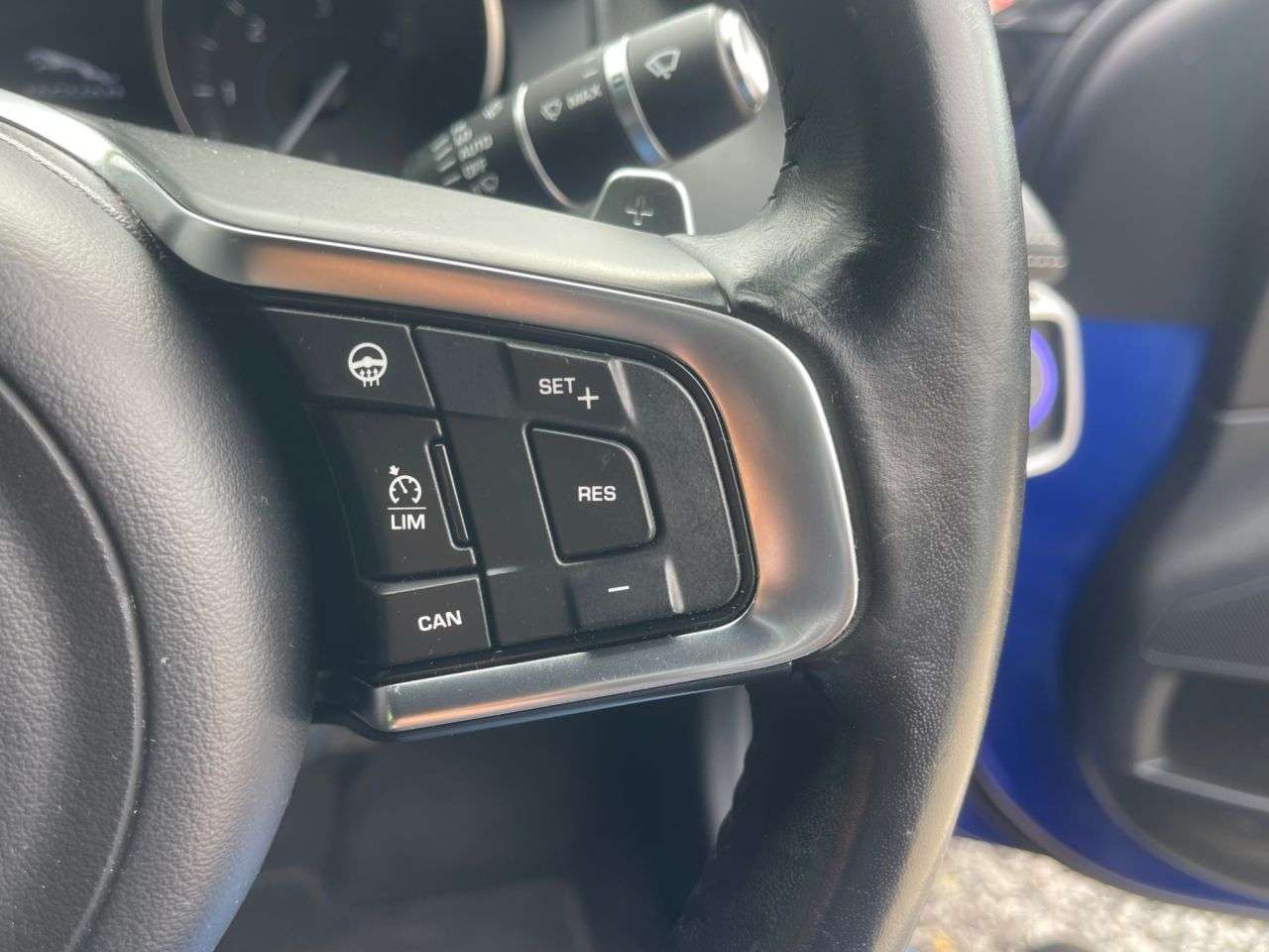 2018 JAGUAR XE 2018 JAGUAR XE