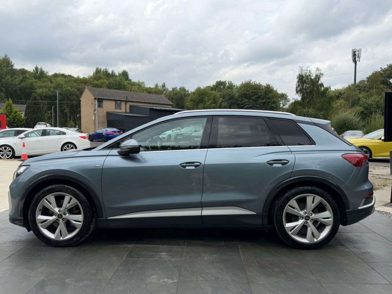 2021 AUDI Q4 E-TRON 2021 AUDI Q4 E-TRON