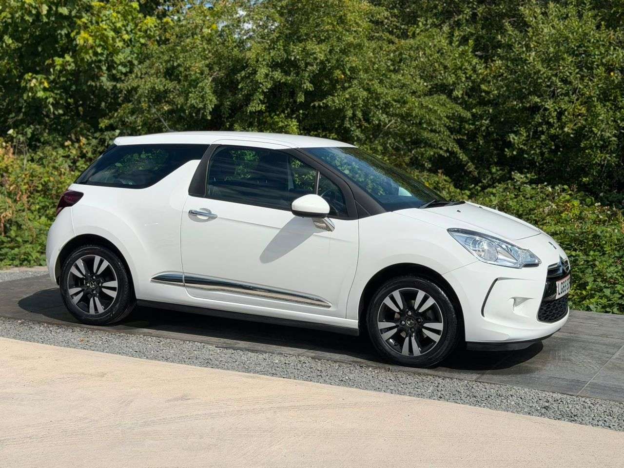 2015 DS AUTOMOBILES DS 3 2015 DS AUTOMOBILES DS 3