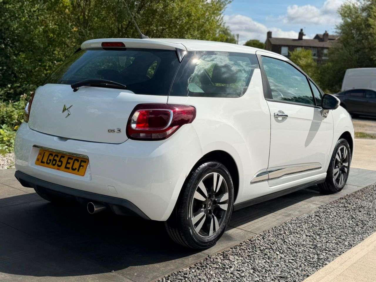 2015 DS AUTOMOBILES DS 3 2015 DS AUTOMOBILES DS 3