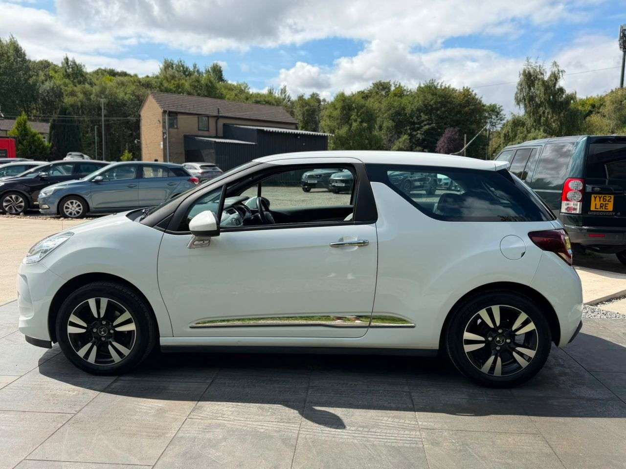 2015 DS AUTOMOBILES DS 3 2015 DS AUTOMOBILES DS 3