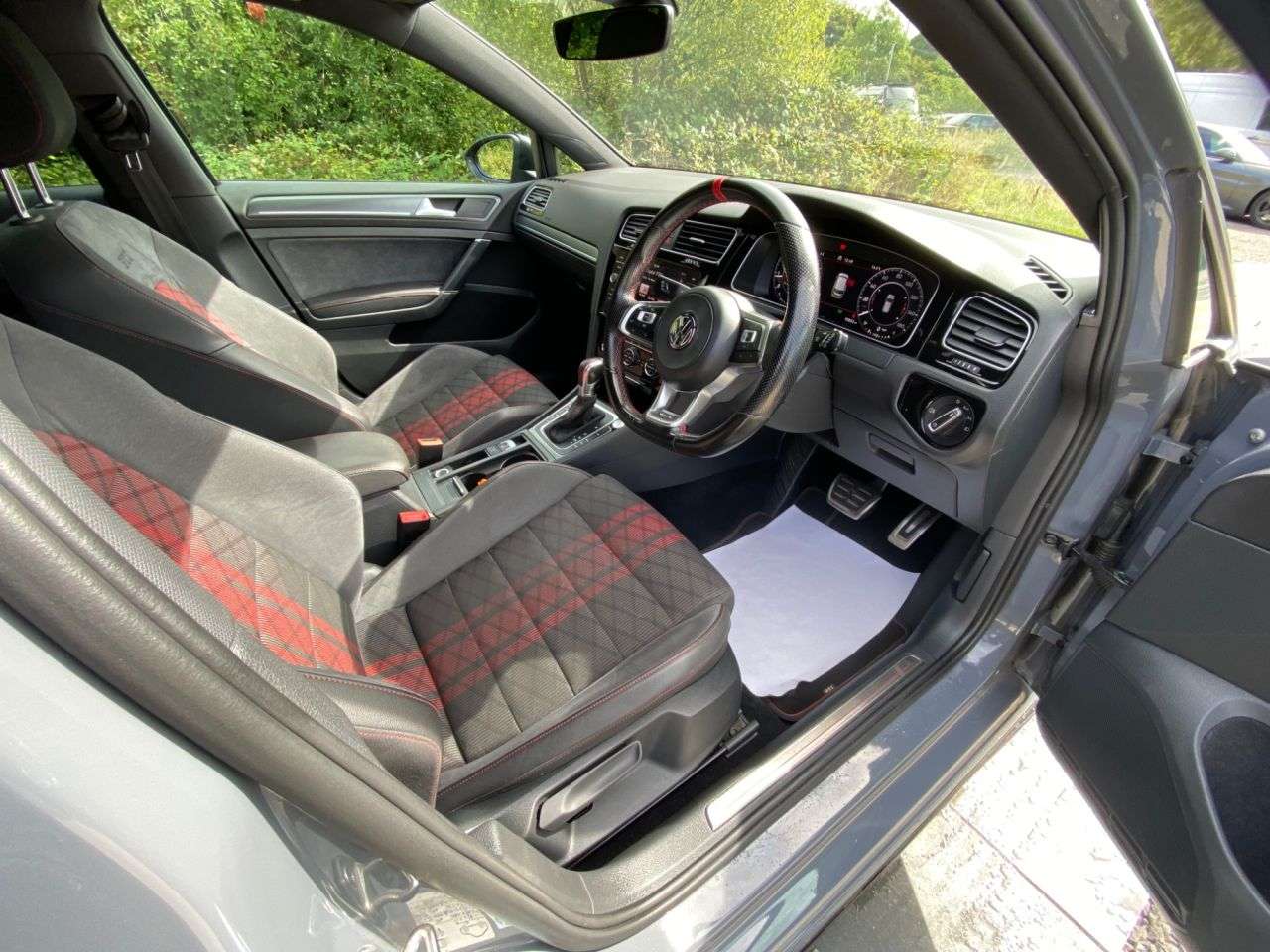 2020 VOLKSWAGEN GOLF 2020 VOLKSWAGEN GOLF