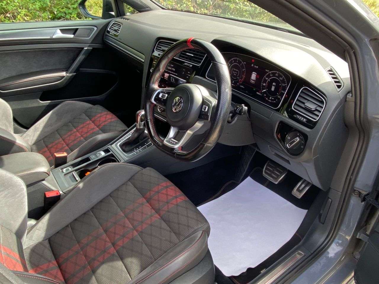 2020 VOLKSWAGEN GOLF 2020 VOLKSWAGEN GOLF